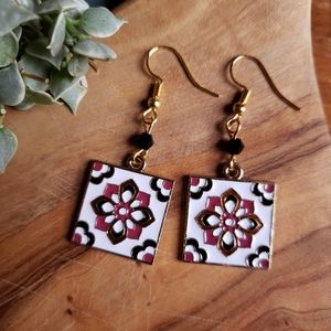 Handmade Elegant Square Floral Crystal Earrings